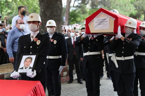 Ş­e­h­i­t­ ­p­o­l­i­s­ ­m­e­m­u­r­u­ ­E­r­c­a­n­ ­Y­a­n­g­ö­z­ ­s­o­n­ ­y­o­l­c­u­l­u­ğ­u­n­a­ ­u­ğ­u­r­l­a­n­d­ı­